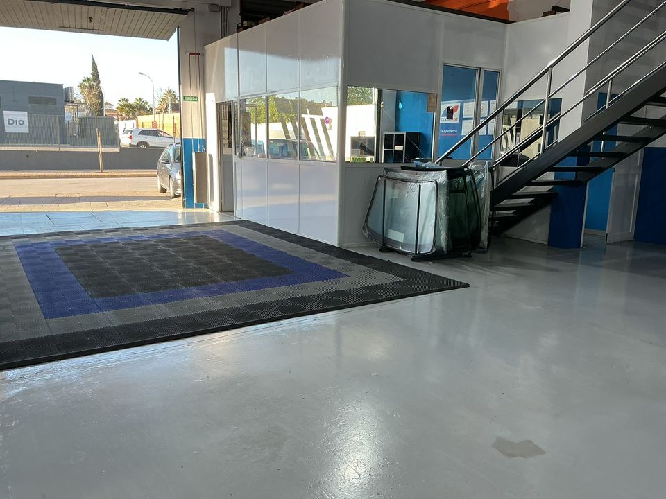 Glassdrive Dos Hermanas Montequinto-Glassdrive