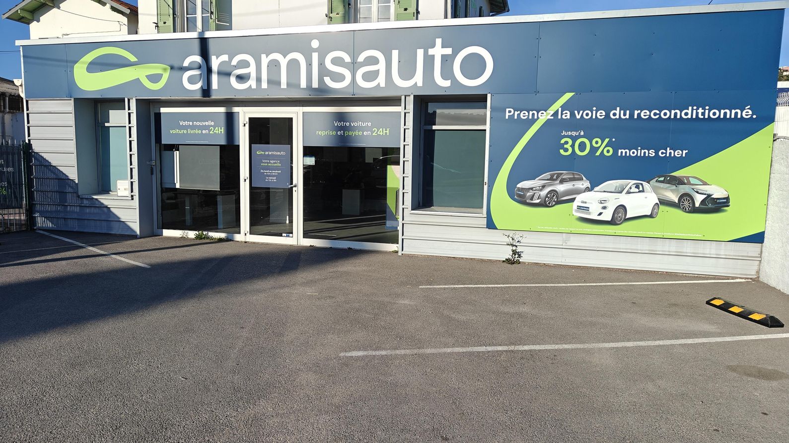 Foto 2 di Aramisauto Nice