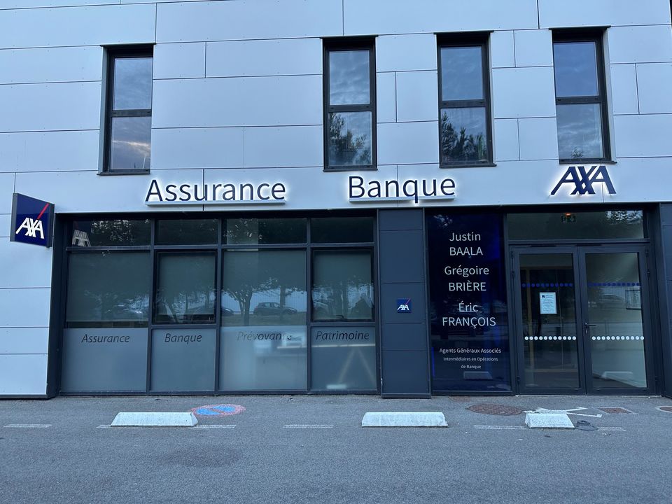 AXA Assurance et Banque Brière Baala François