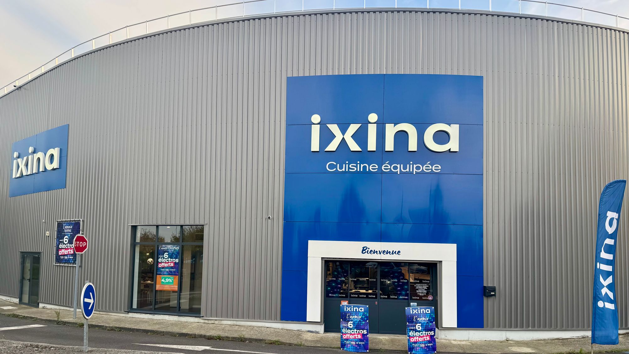Foto 1 di IXINA Brie-Comte-Robert