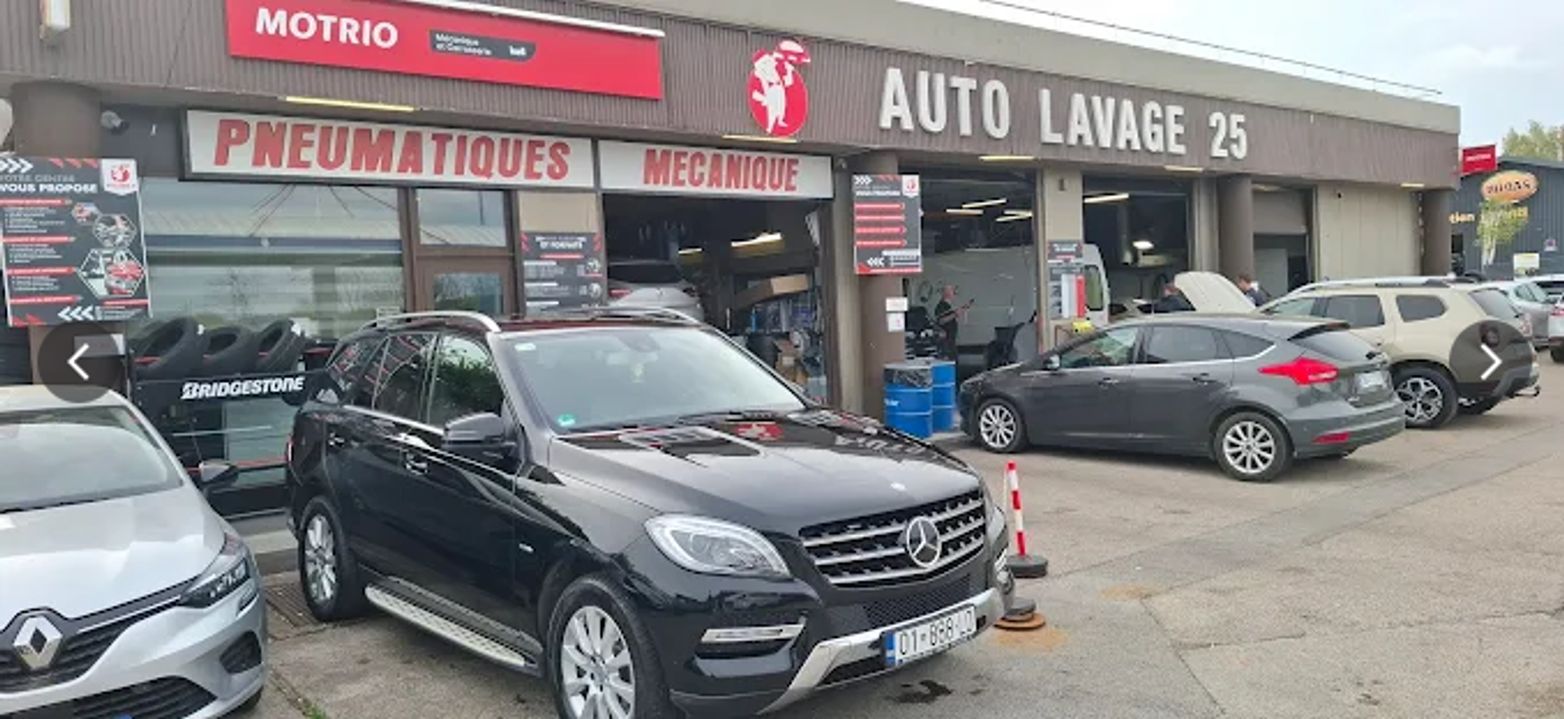 Foto 3 di AUTO LAVAGE 25