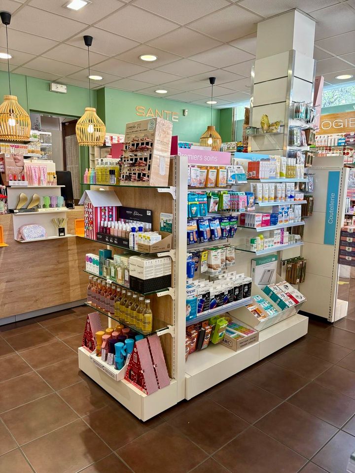 Photo 4 of Pharmacie - Préparatoire du Pont de Bois