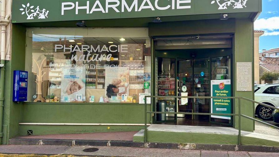 Photo 1 of Pharmacie - Préparatoire du Pont de Bois
