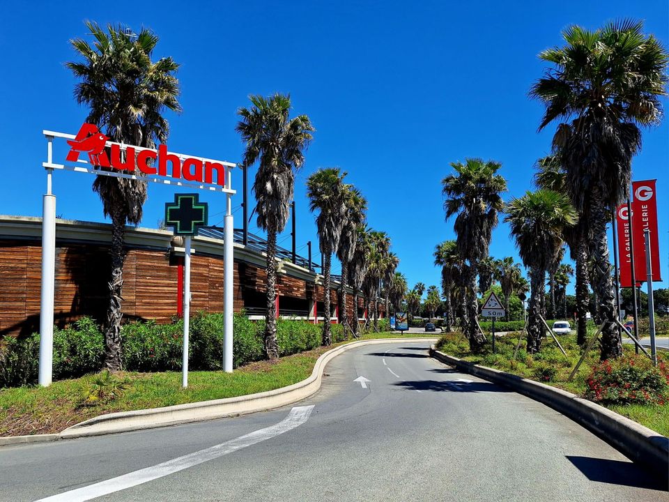 Foto 7 di Auchan Hypermarché Frejus