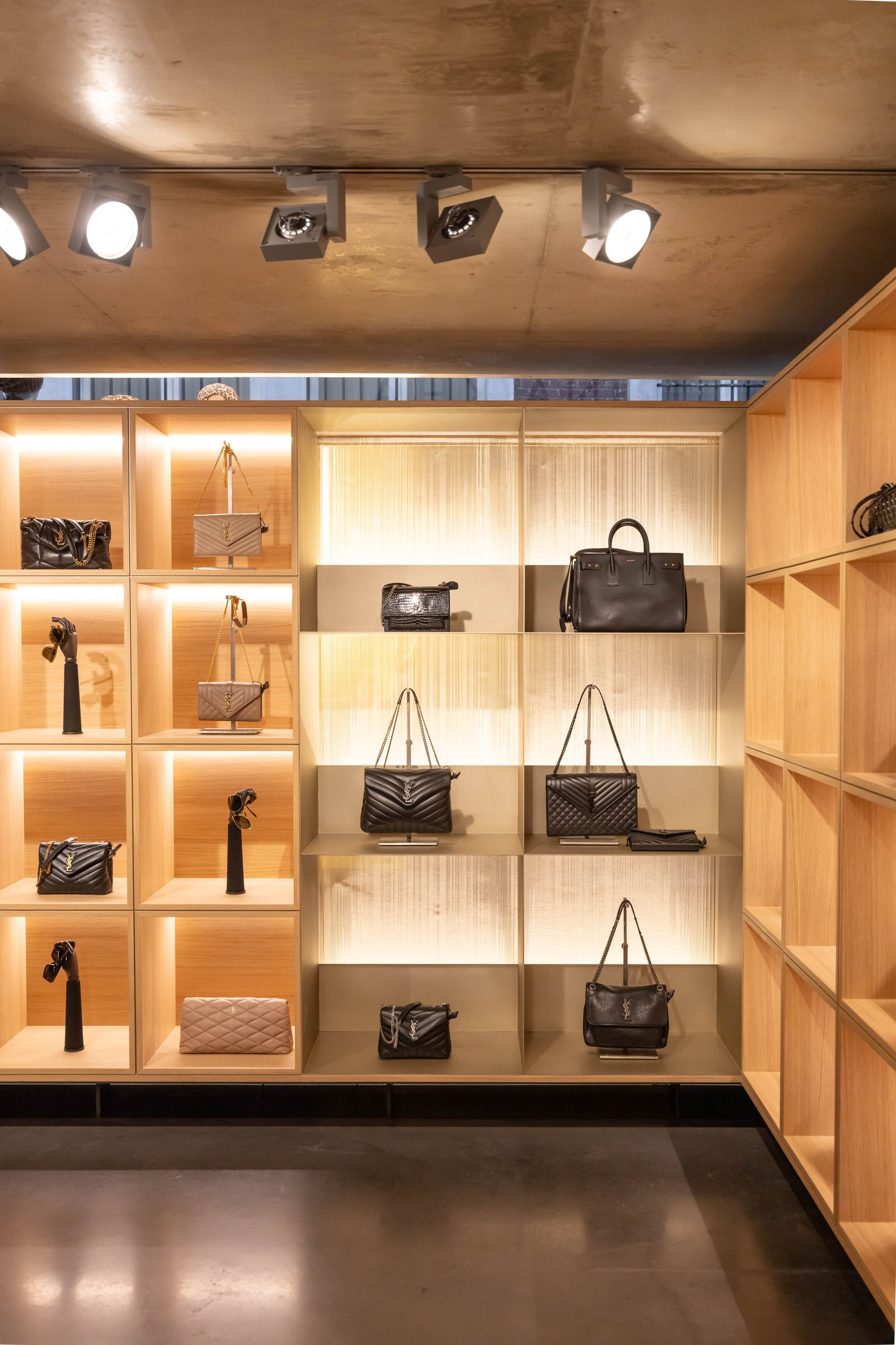 Irina Khä - Fashion Designer Boutique & Eshop