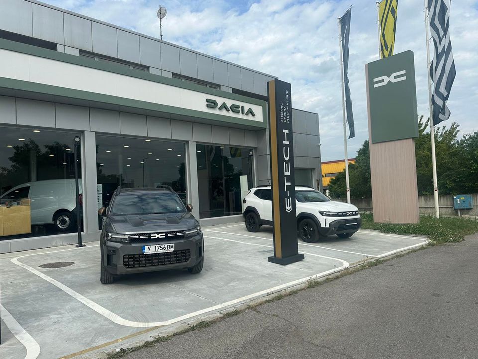 Foto 3 di Dacia Ямбол ФБ Ауто