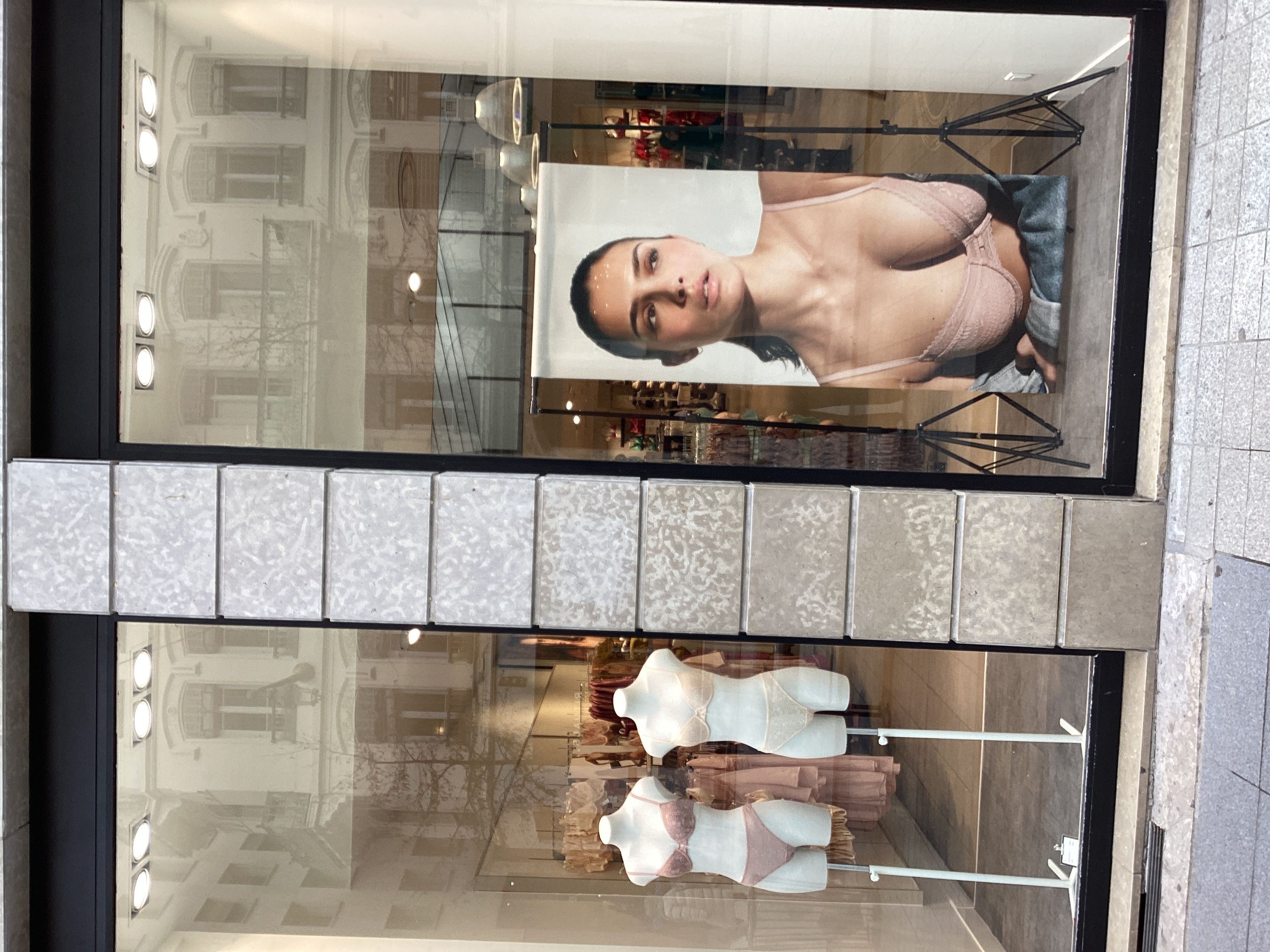 Foto 8 di Etam Lingerie