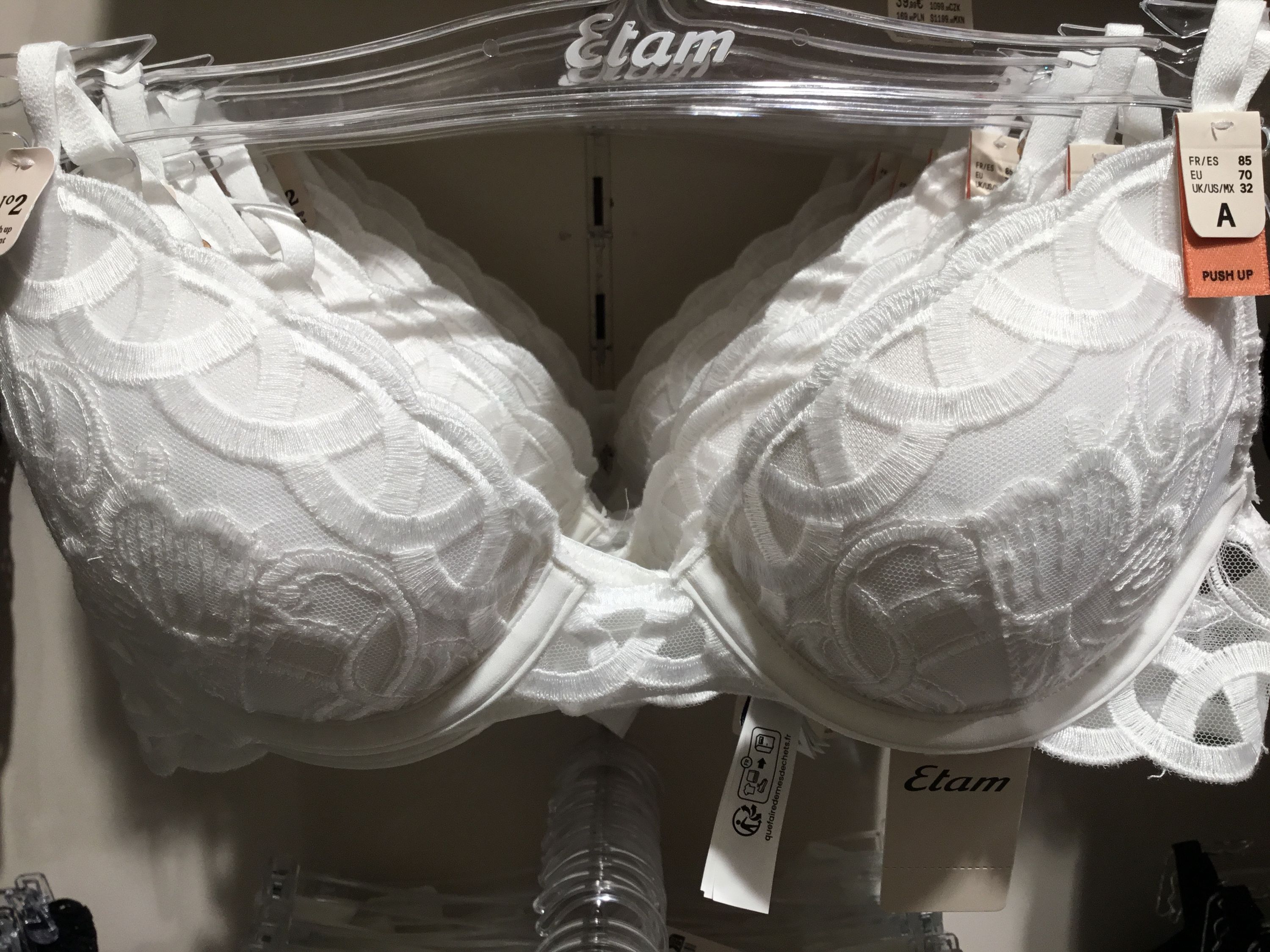 Foto 96 di Etam Lingerie