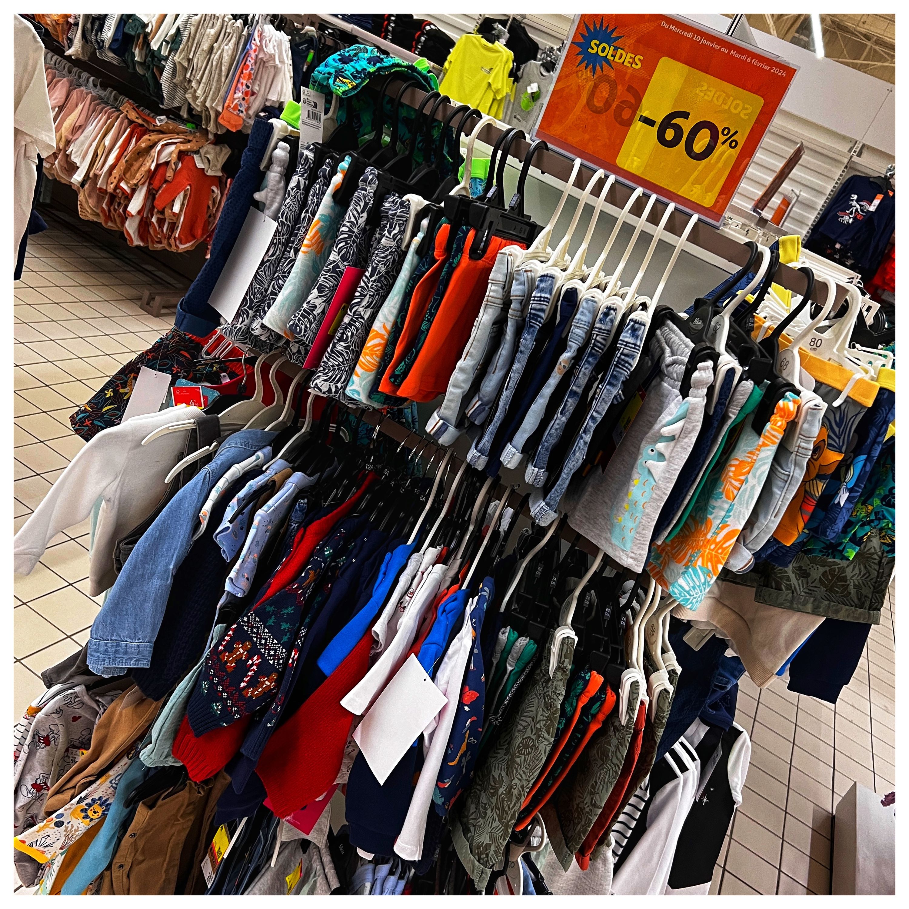 Foto 1728 di Auchan Hypermarché Châtellerault