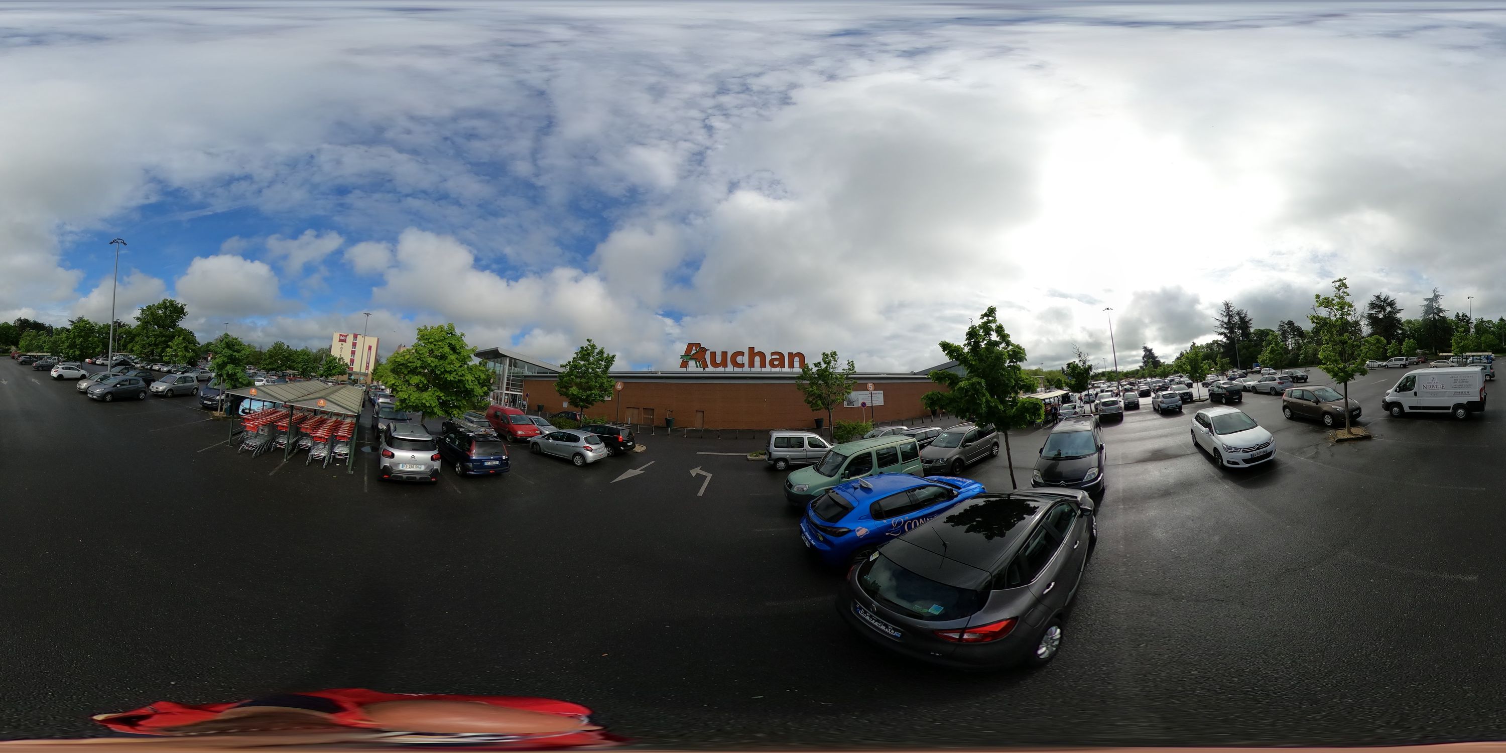 Foto 1481 di Auchan Hypermarché Châtellerault