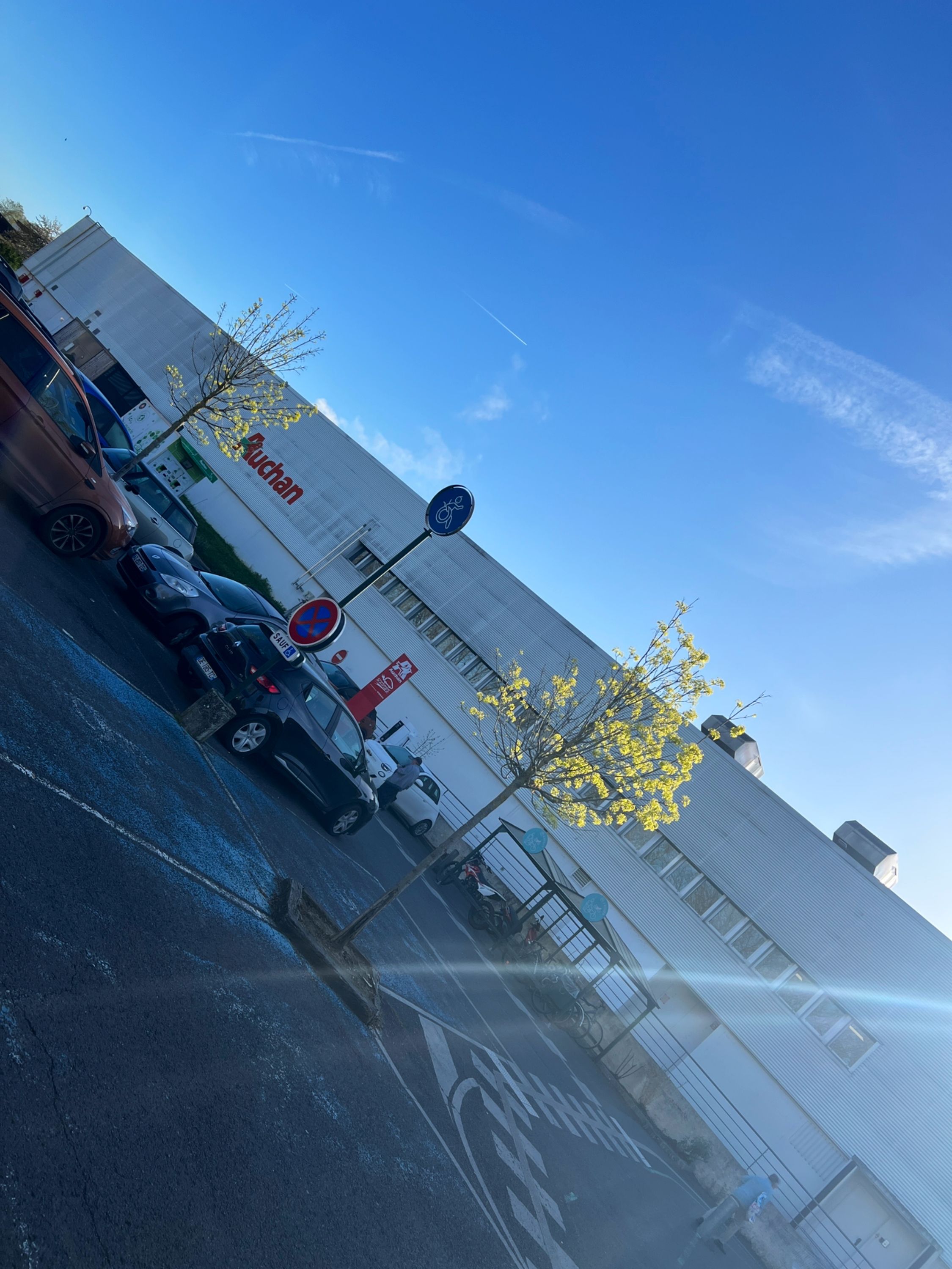 Foto 1078 di Auchan Hypermarché Châtellerault