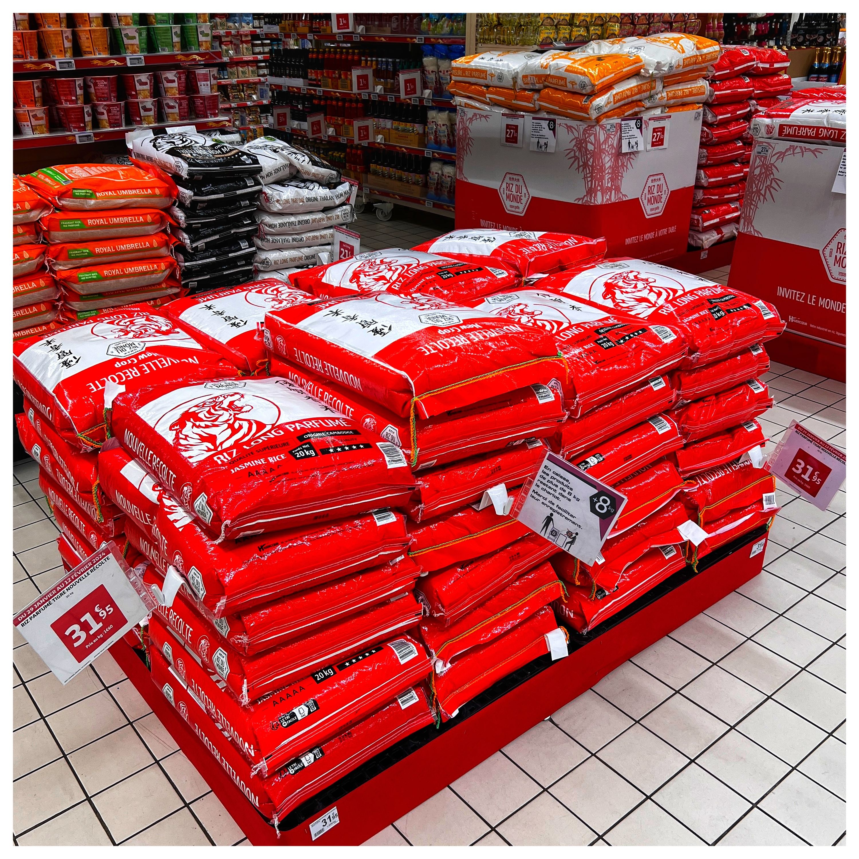 Foto 1584 di Auchan Hypermarché Châtellerault
