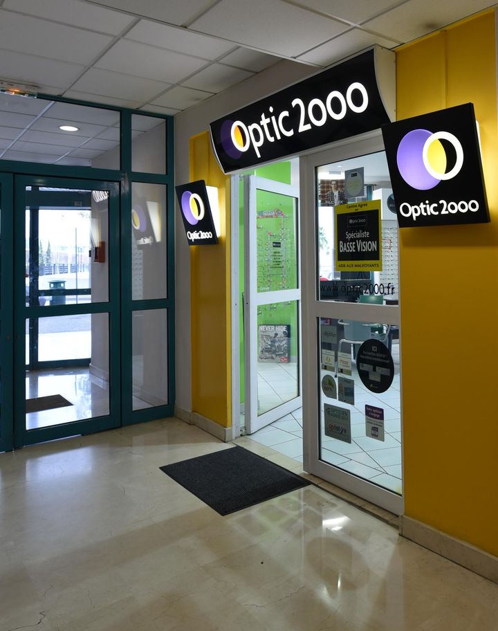 Foto 24 di Opticien Nîmes - Optic 2000