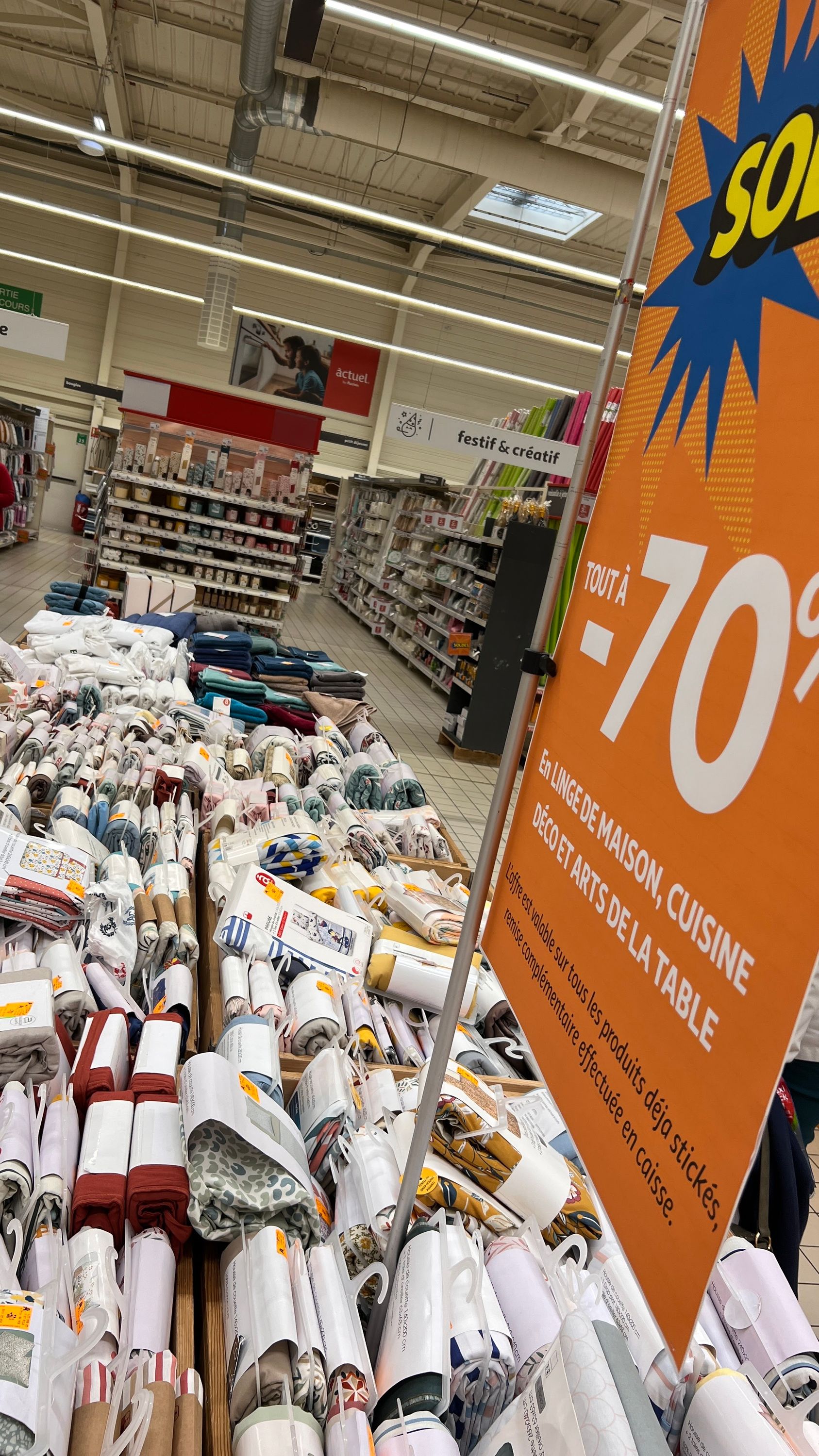 Foto 1084 di Auchan Hypermarché Châtellerault