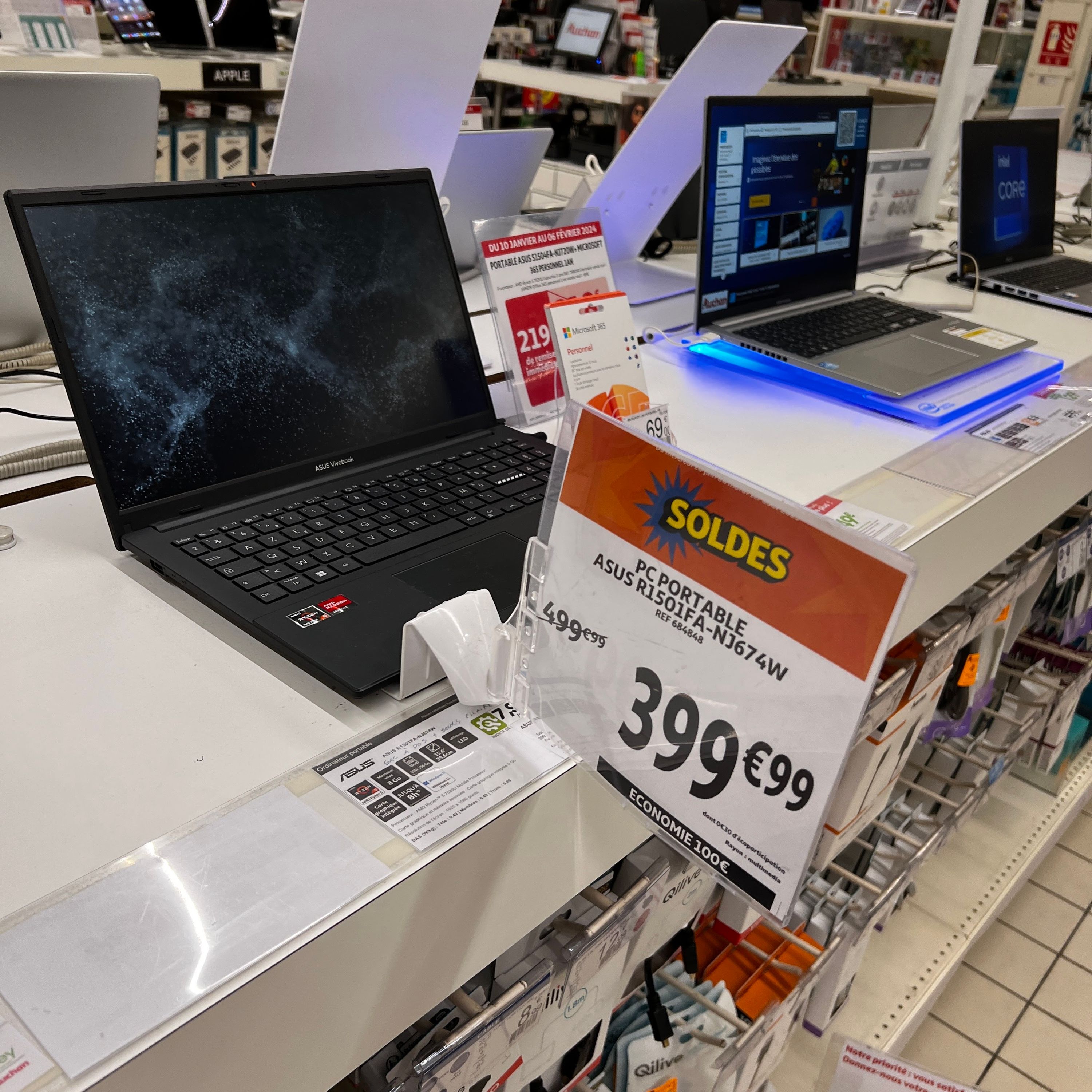 Foto 1290 di Auchan Hypermarché Châtellerault