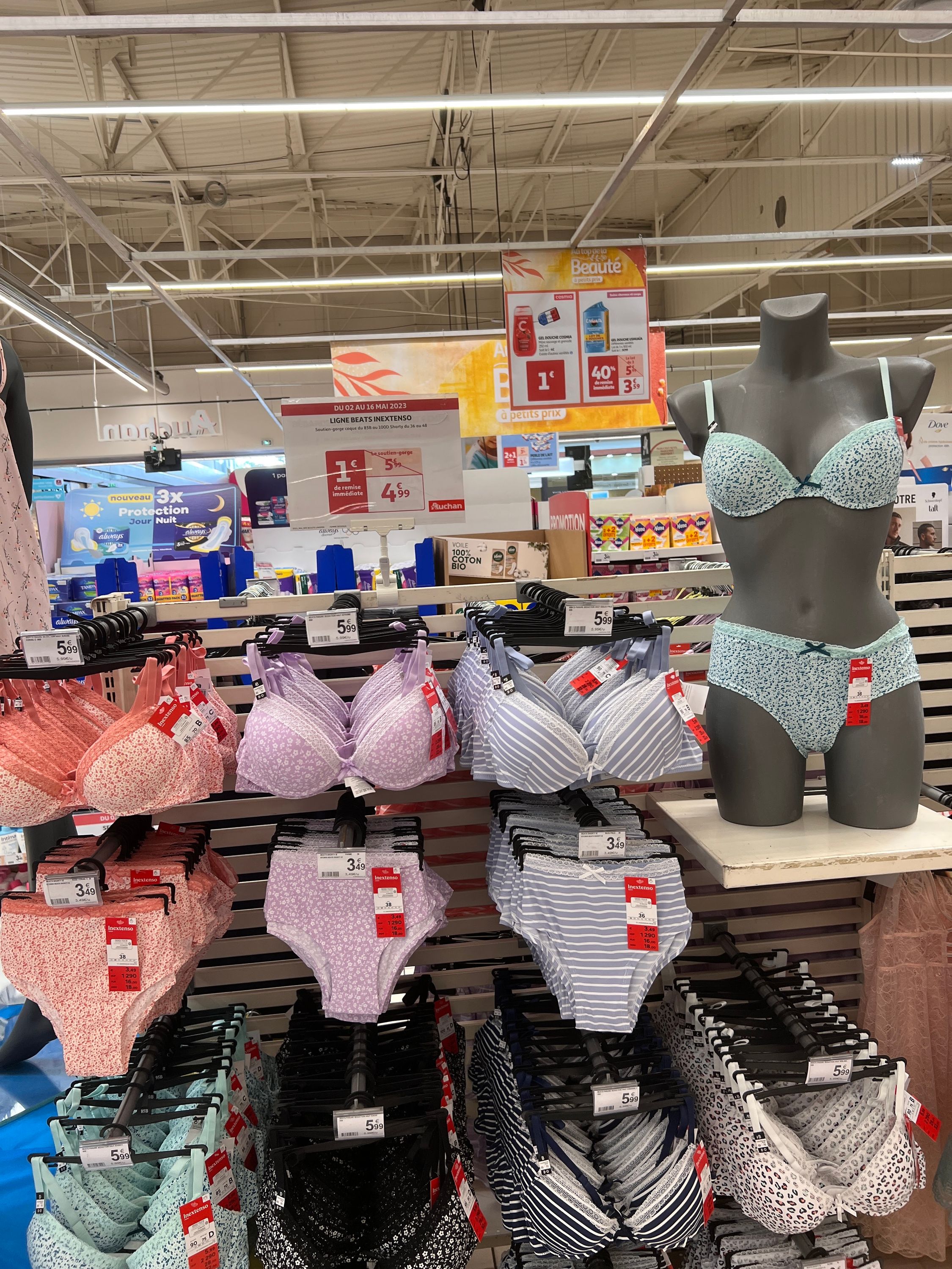 Foto 998 di Auchan Hypermarché Châtellerault